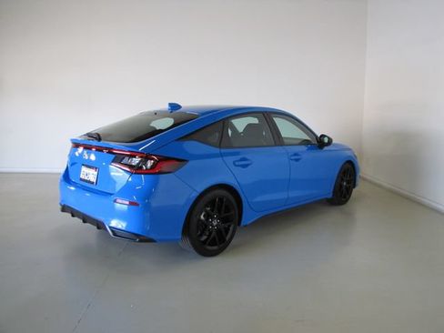 Certified 2025 Honda Civic Sport image 24