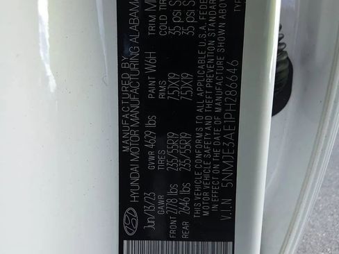 Used 2023 Hyundai Tucson Limited w/ Winter Package image 15