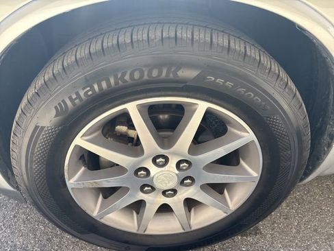 Used 2015 Buick Enclave Leather image 3