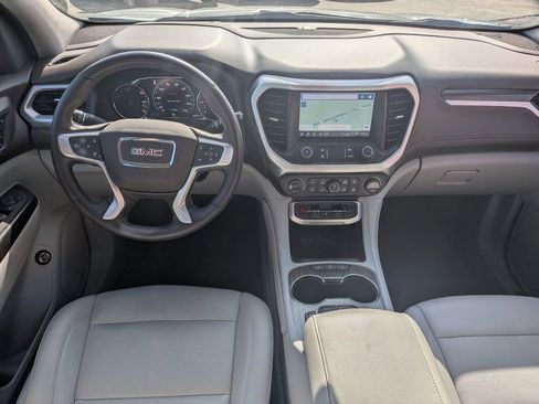 Certified 2023 GMC Acadia SLT w/ Technology Package image 23