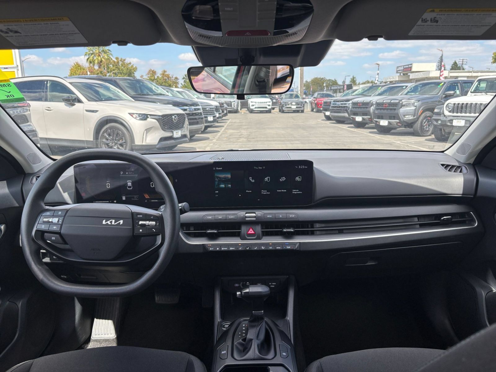 Used 2026 Kia K4 FWD image 32
