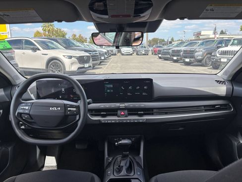 Used 2026 Kia K4 FWD image 32
