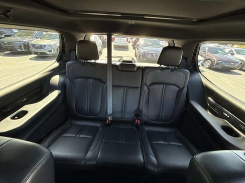 Used 2022 Jeep Grand Wagoneer Series I image 18