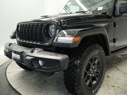 New 2026 Jeep Gladiator Sport AWD/4WD image 14
