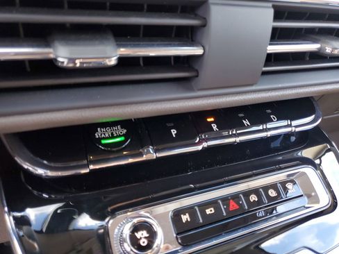 Used 2024 Lincoln Corsair FWD image 30