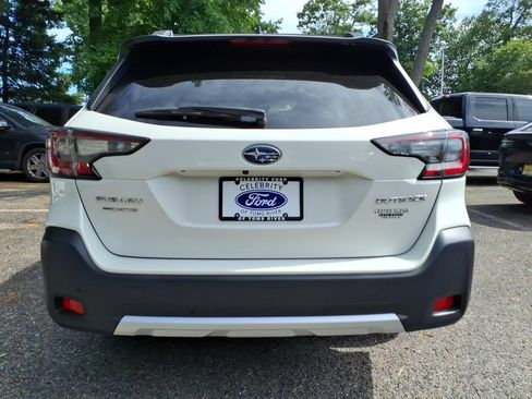 Used 2023 Subaru Outback Limited AWD/4WD image 3