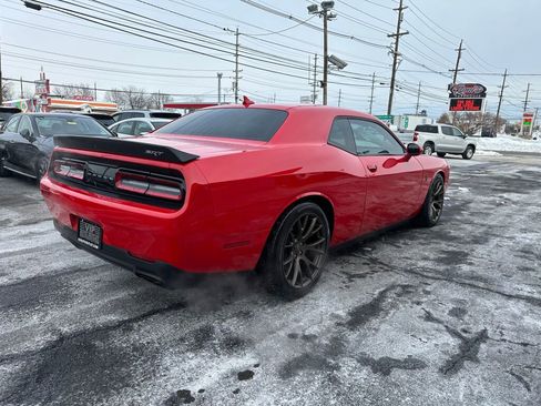 Used 2016 Dodge Challenger SRT Hellcat image 7