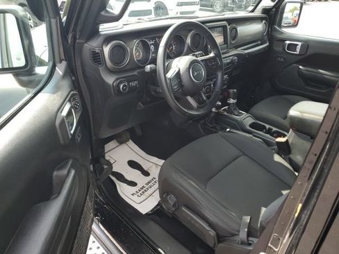 Used 2022 Jeep Wrangler Unlimited Sport AWD/4WD image 12