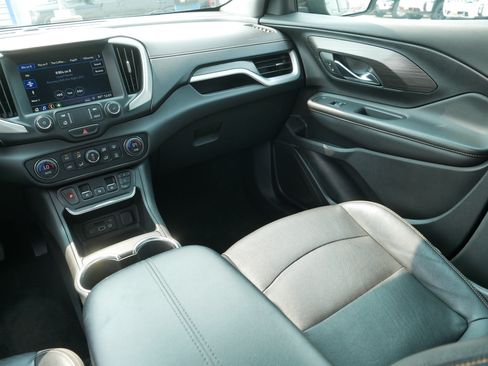 Used 2020 GMC Terrain SLT AWD/4WD image 11