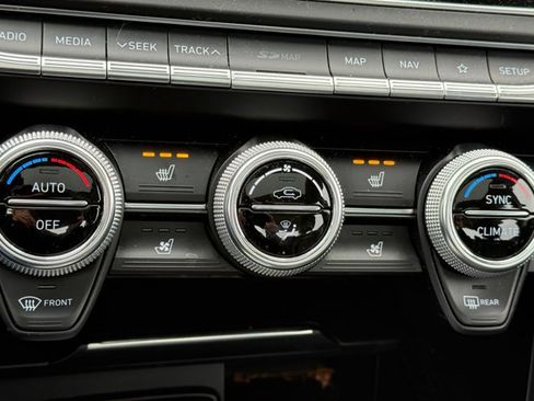 Used 2019 Genesis G70 2.0T Advanced w/ Elite Package image 19