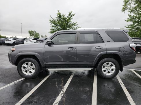 Used 2018 Toyota 4Runner SR5 Premium AWD/4WD image 7