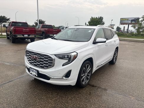 Used 2018 GMC Terrain Denali w/ Advanced Safety Package AWD/4WD image 1