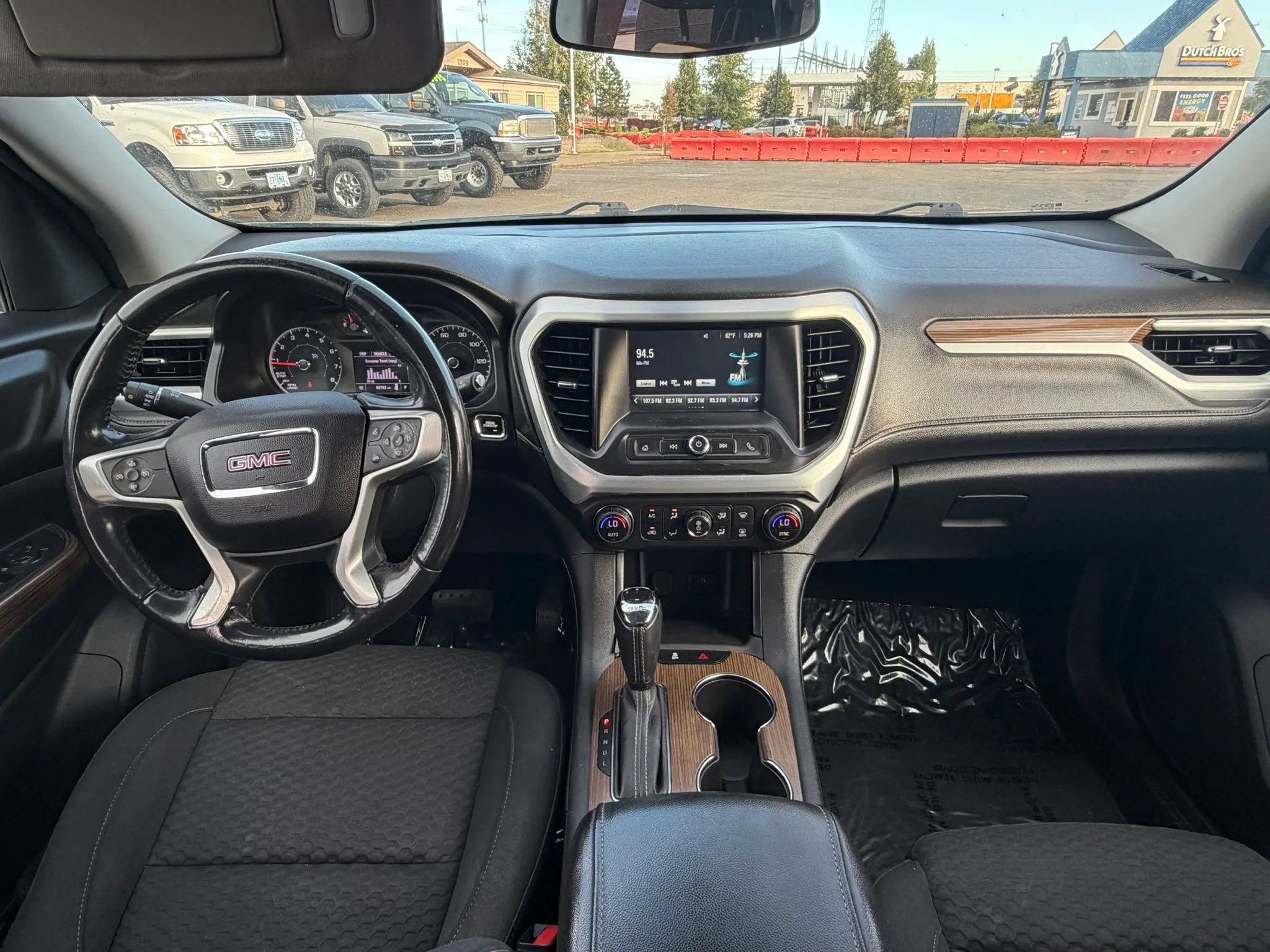 Used 2018 GMC Acadia SLE AWD/4WD image 13