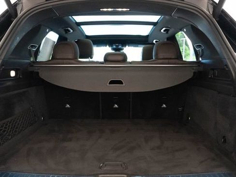 Used 2022 Mercedes-Benz GLE 350 4MATIC w/ Premium Package image 16