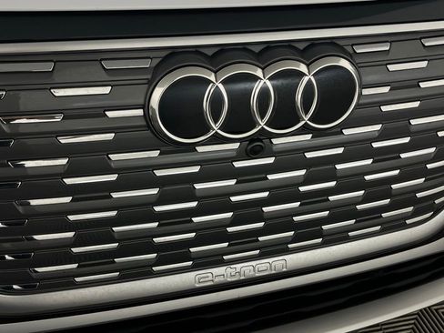 Used 2024 Audi Q4 e-tron Premium Plus w/ Premium Plus image 34