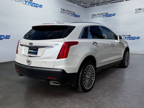 Used 2018 Cadillac XT5 Luxury w/ Driver Awareness Package image 5