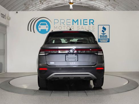 Used 2025 Volkswagen Taos S AWD/4WD image 4