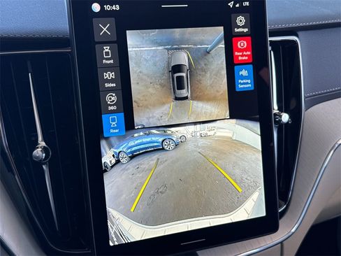 New 2026 Volvo XC60 B5 Ultra w/ Protection Package Premier image 19