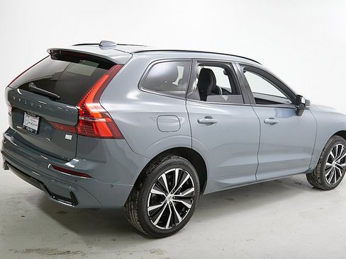 Certified 2023 Volvo XC60 T8 Plus w/ Climate Package image 9