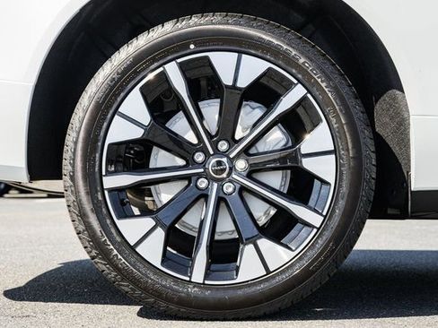 New 2026 Volvo XC60 B5 Plus w/ Protection Package Premier image 17