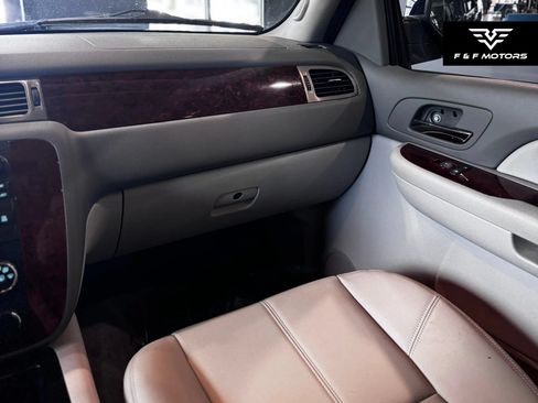 Used 2009 Chevrolet Tahoe LT AWD/4WD image 11