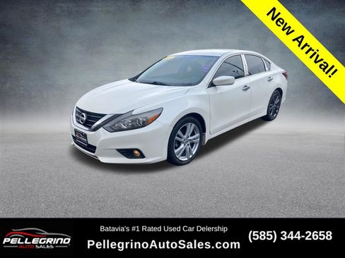Used 2017 Nissan Altima 2.5 SR FWD image 1