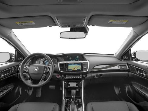 Used 2017 Honda Accord Touring image 8