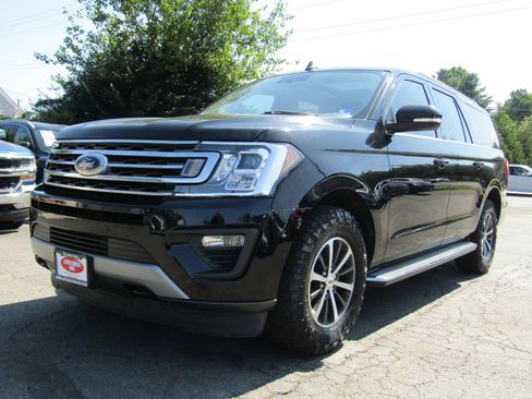 Used 2019 Ford Expedition Max XLT w/ Equipment Group 202A AWD/4WD image 3