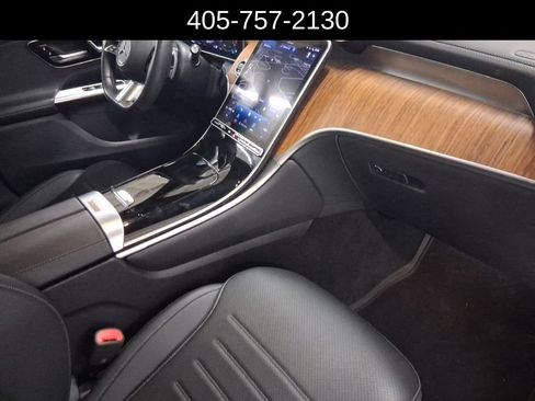 Used 2023 Mercedes-Benz GLC 300 4MATIC image 7