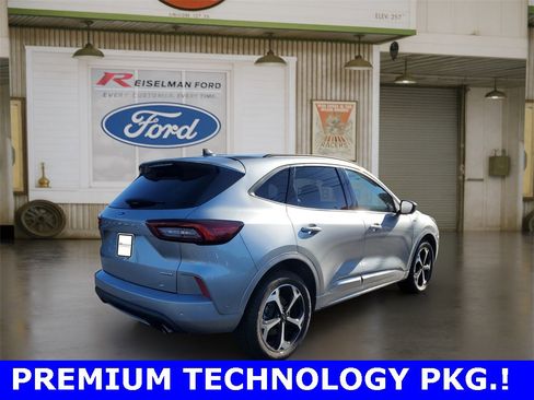 Certified 2023 Ford Escape ST-Line Elite w/ Premium Technology Package image 27