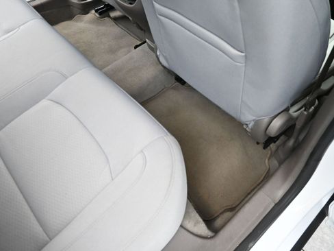 Used 2023 Chevrolet Malibu LT FWD image 20