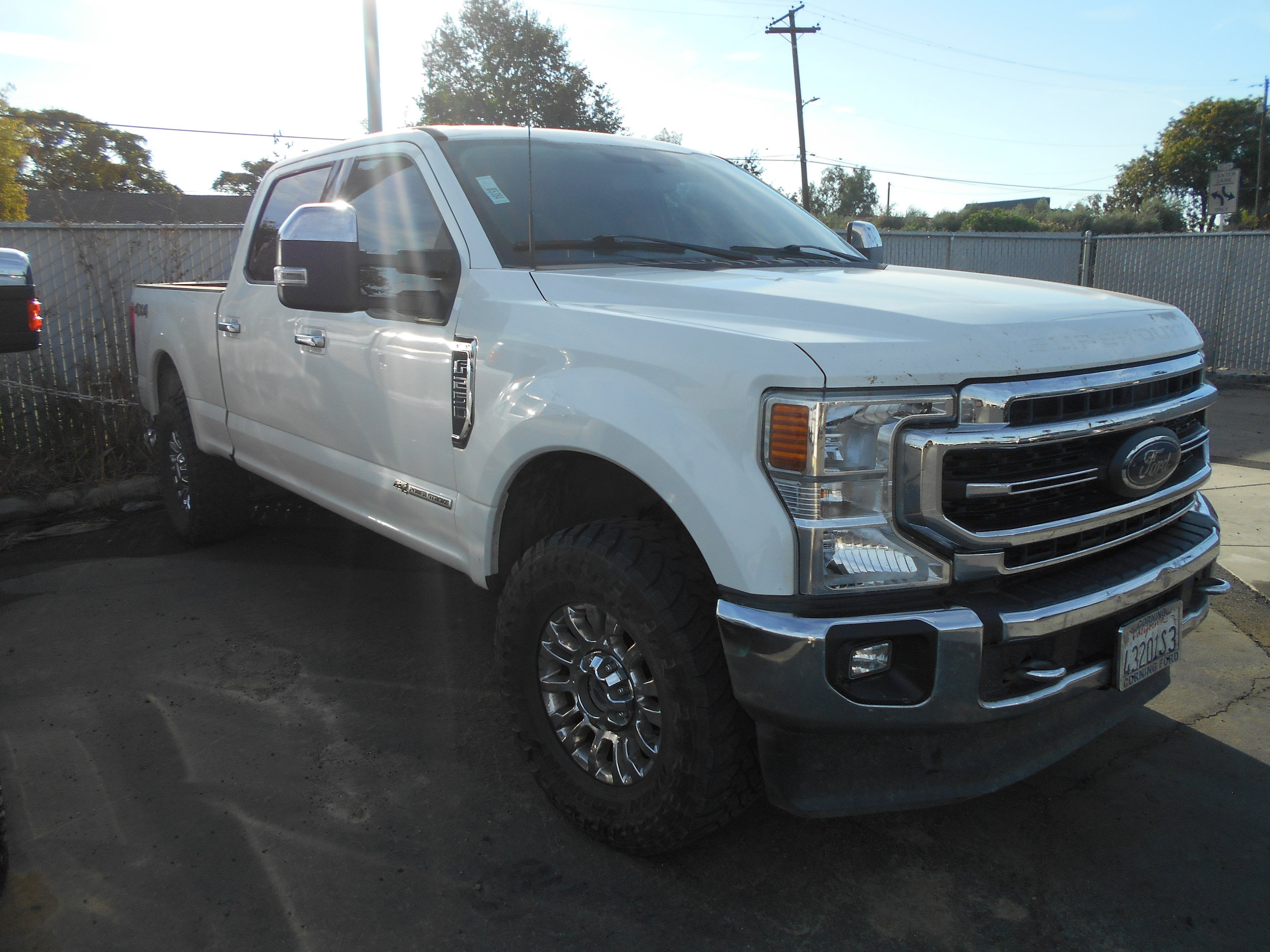 Certified 2022 Ford F250 Lariat w/ Chrome Package AWD/4WD image 3