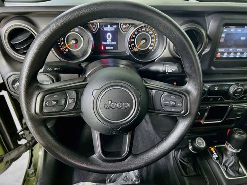 Used 2023 Jeep Wrangler Sport AWD/4WD image 11
