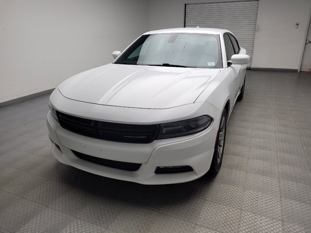 Used 2016 Dodge Charger SXT RWD image 15