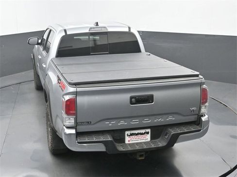 Used 2023 Toyota Tacoma TRD Off-Road image 15