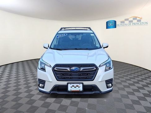 Used 2022 Subaru Forester Limited AWD/4WD image 2
