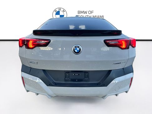 Used 2026 BMW X2 xDrive28i AWD/4WD image 5