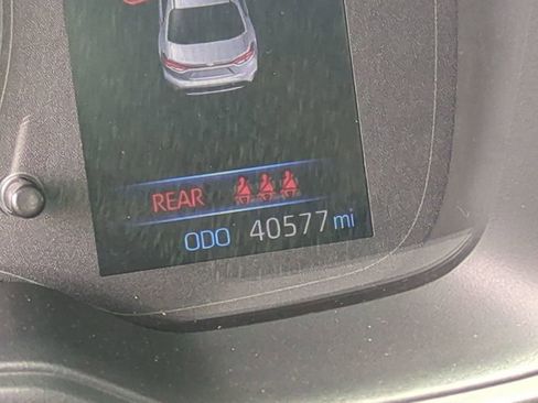 Used 2022 Toyota Corolla SE FWD image 31