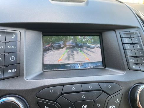 Used 2017 Ford Edge SE AWD/4WD image 22