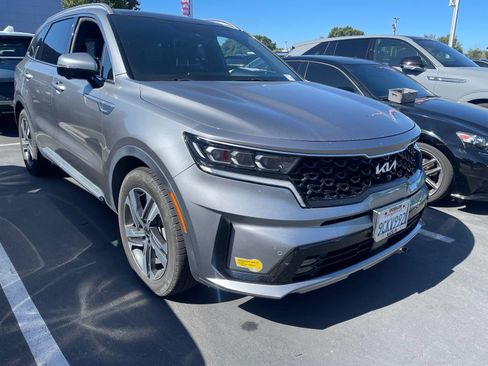 Used 2022 Kia Sorento SX Prestige w/ Panoramic Sunroof Package AWD/4WD image 1