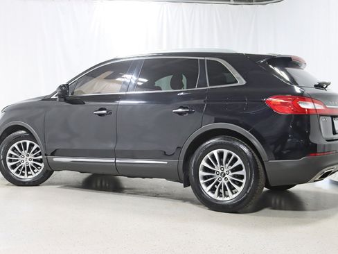 Used 2016 Lincoln MKX Select w/ Climate Package FWD image 9