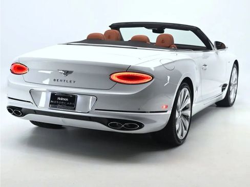 Certified 2024 Bentley Continental GT Azure AWD/4WD image 3