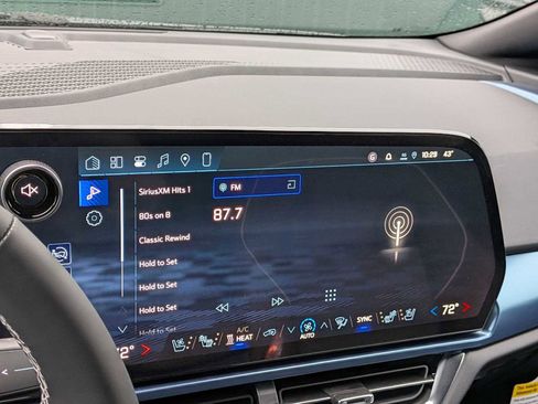 New 2026 Chevrolet Equinox EV LT image 29