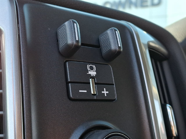 Used 2018 Chevrolet Silverado 1500 LT w/ All Star Edition AWD/4WD image 25