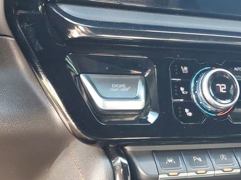 Used 2023 GMC Sierra 1500 AT4 w/ AT4 Premium Package image 25