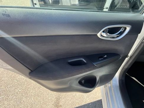 Used 2014 Nissan Sentra SR w/ SR Driver Package FWD image 21