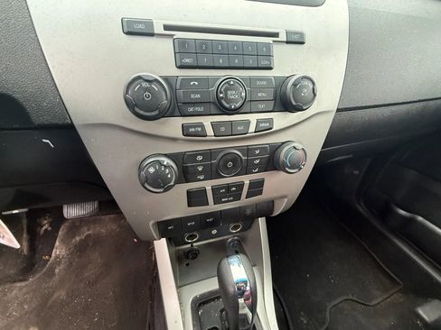 Used 2009 Ford Focus SE image 14