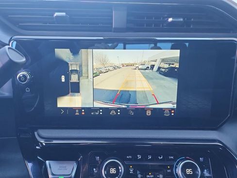 Certified 2024 GMC Sierra 2500 AT4 w/ AT4 Premium Plus Package image 16