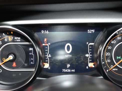 Used 2022 Jeep Gladiator Sport AWD/4WD image 16