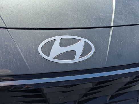 Used 2025 Hyundai Elantra SEL FWD image 11